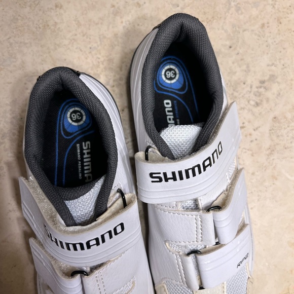 New women’s shimano cycling/ racing/ spinning shoes 🚵♀️ - Picture 3 of 8